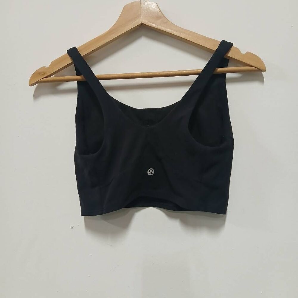 Lululemon women size 6 black sports bra Activewear athletic gym